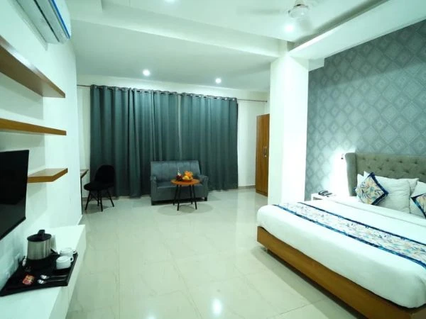 Erica Royal Crown - Chandigarh